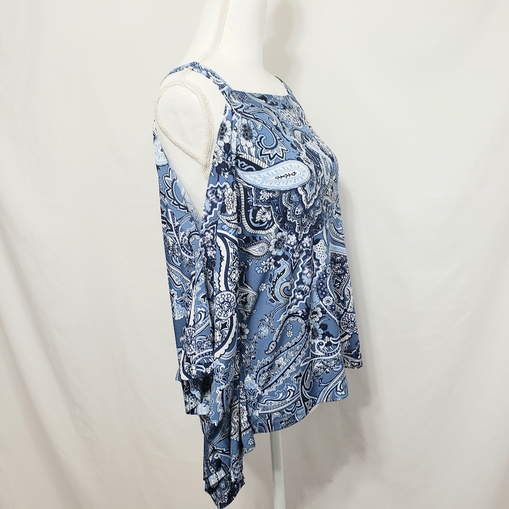 ECI Blue & Black Paisley Batwing Top Sz S - Picture 7 of 8